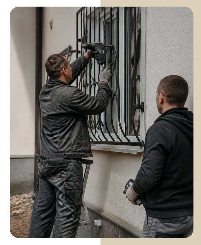 Установка наружных решеток в Бердске от 5102 р. | Дверной